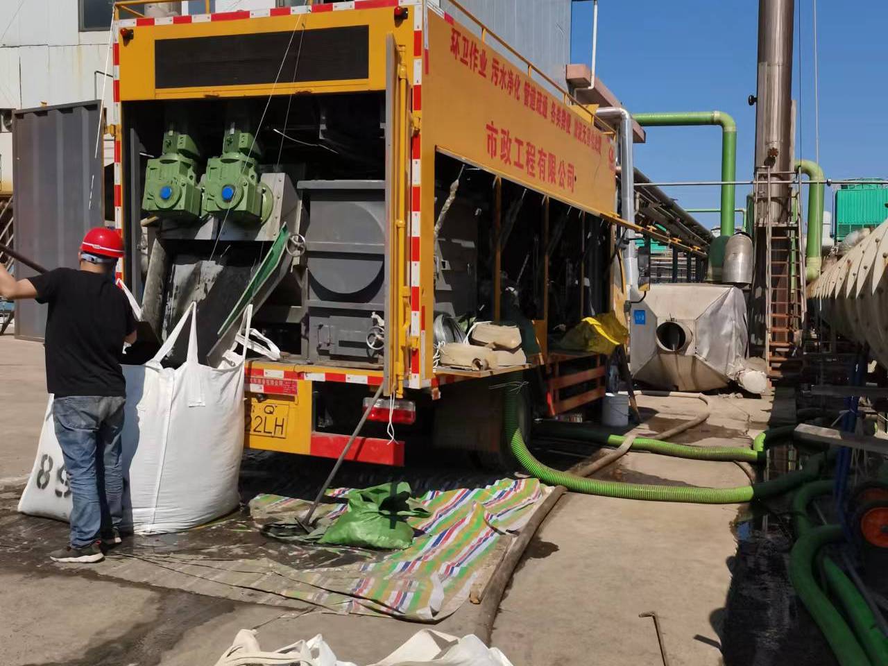 浔阳淤泥压干处理